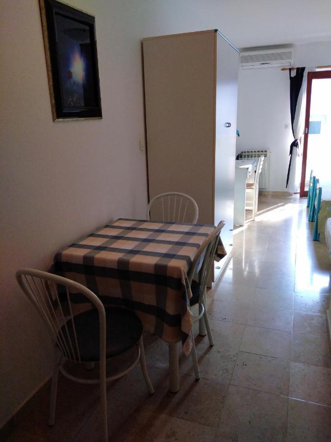 Luna Tsuki Seven Aparthotel Rovinj Exterior photo
