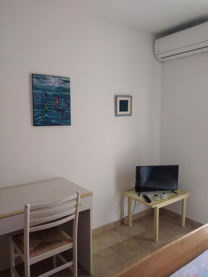 Luna Tsuki Seven Aparthotel Rovinj Exterior photo