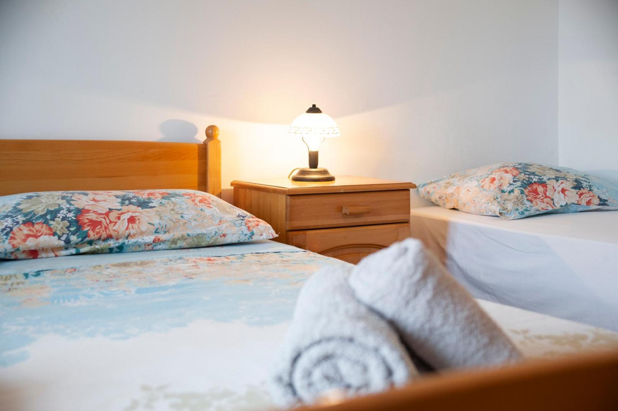Luna Tsuki Seven Aparthotel Rovinj Exterior photo