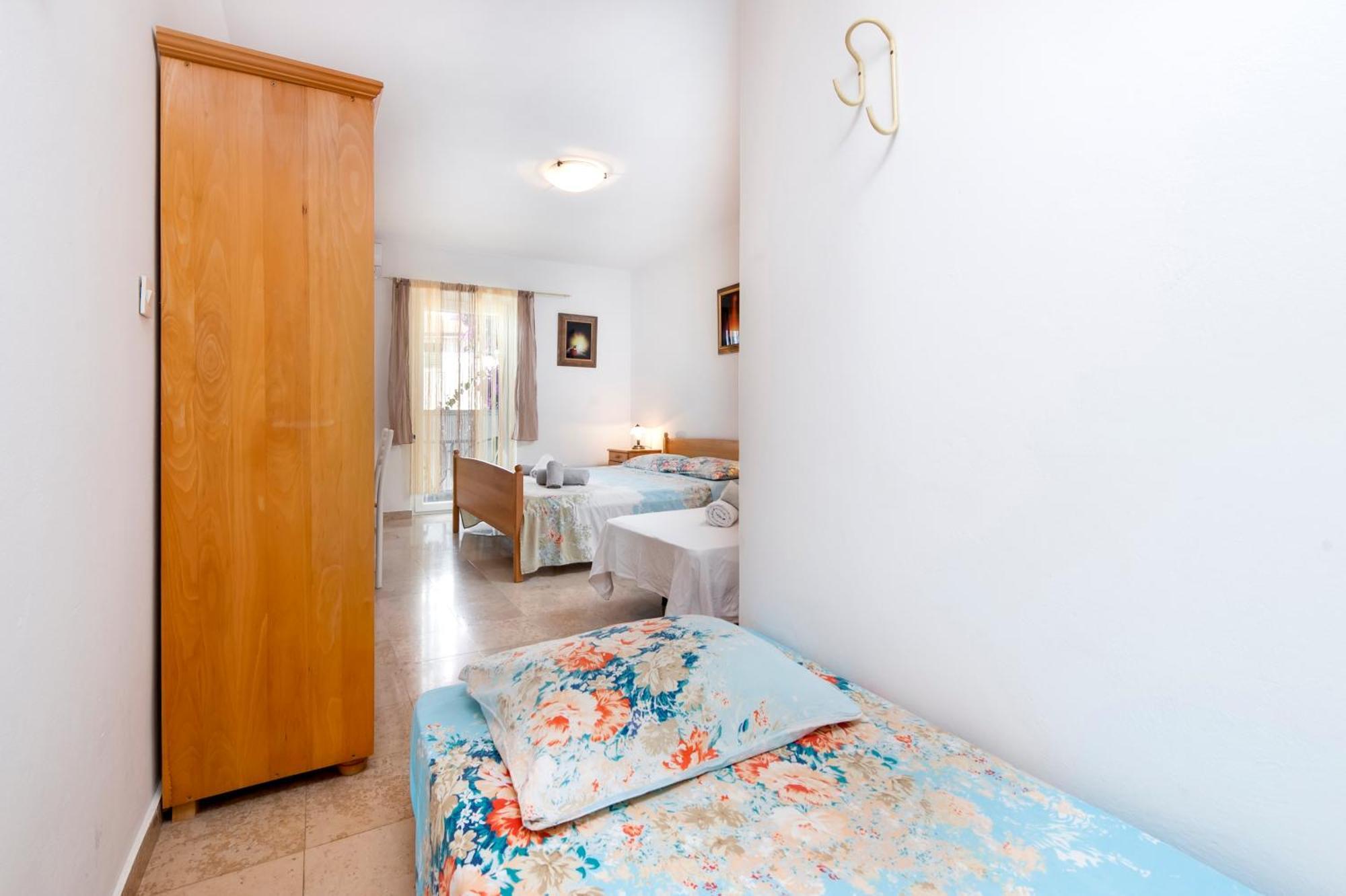 Luna Tsuki Seven Aparthotel Rovinj Exterior photo