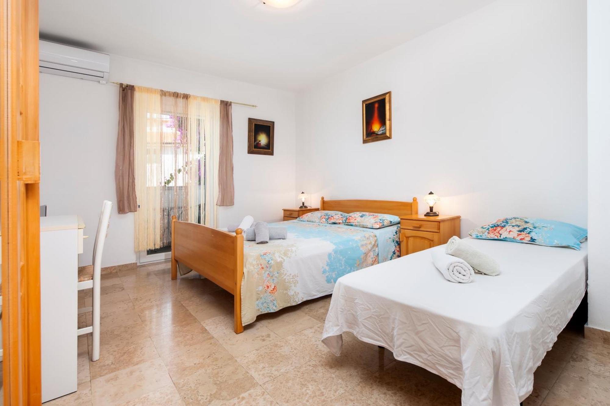 Luna Tsuki Seven Aparthotel Rovinj Exterior photo